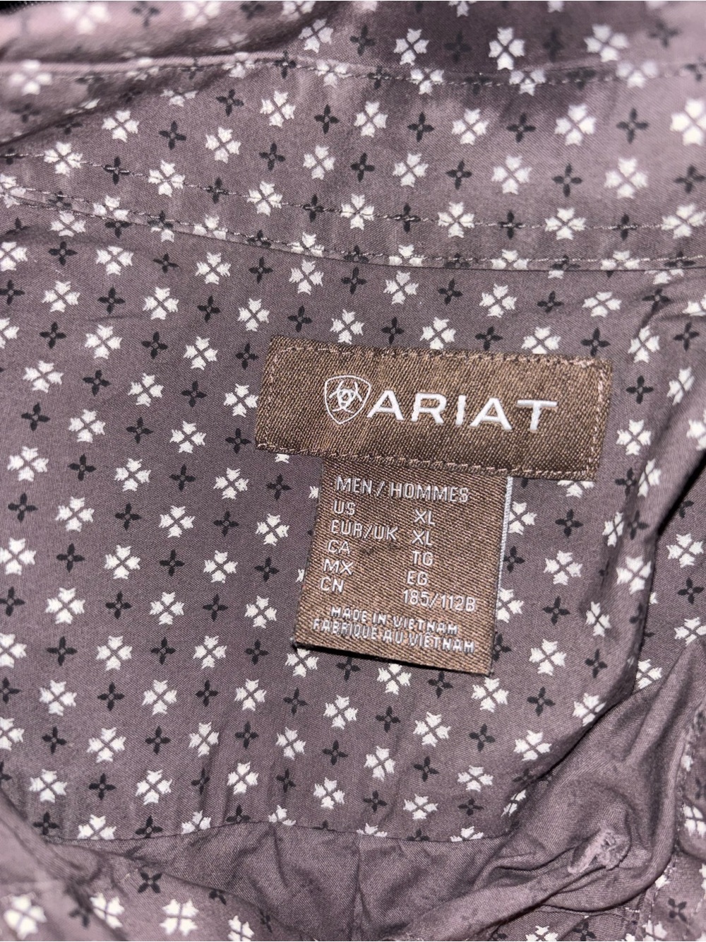 Ariat Men’s XL Gray Geometric Woven Long Sleeve Button-Up Shirt, Point Collar